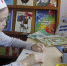 Юные бугульминцы подарили ветхим книгам - Bugulma.ws