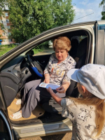 Юные бугульминцы напомнили водителям правила дорожного движения
