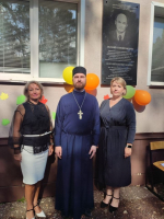 В Бугульме священник принял участие в торжественной линейке в День знаний