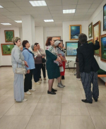 Участники группы «Мы вместе-Без бергэ» Бугульмы посетили выставку картин