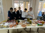 Юные бугульминцы организовали благотворительную ярмарку