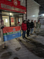 Трое граждан отправились на службу по контракту на торжественном митинге в Бугульме