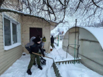 Кадеты из Бугульмы помогли с уборкой двора ветерану труда