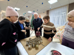 Бугульминцы изготовили блиндажные свечи для участников СВО
