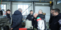 Глава Минпромторга РТ протестировал бугульминские мини-погрузчики и обсудил вопросы экспорта с предприятиями - Бугульминская газета
