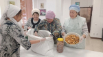 Сотрудники Центра татарской культуры Бугульмы собрали травяной чай для бойцов СВО