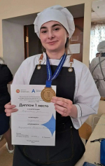 «Золотые» кондитеры: студентка из Бугульмы стала победительницей чемпионата «Абилимпикс» в Казани