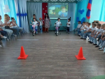 ‎Юные бугульминцы и их родители вместе повторили ПДД