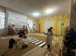 В бугульминском детском саду прошло занятие с родителями и автоинспектором