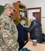 Содружество пограничников Бугульмы наградило юного помощника за содействие в рамках СВО