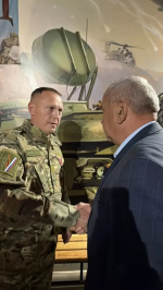 Награды военнослужащим и семьям погибших бойцов СВО вручили в зале боевой славы «Память»